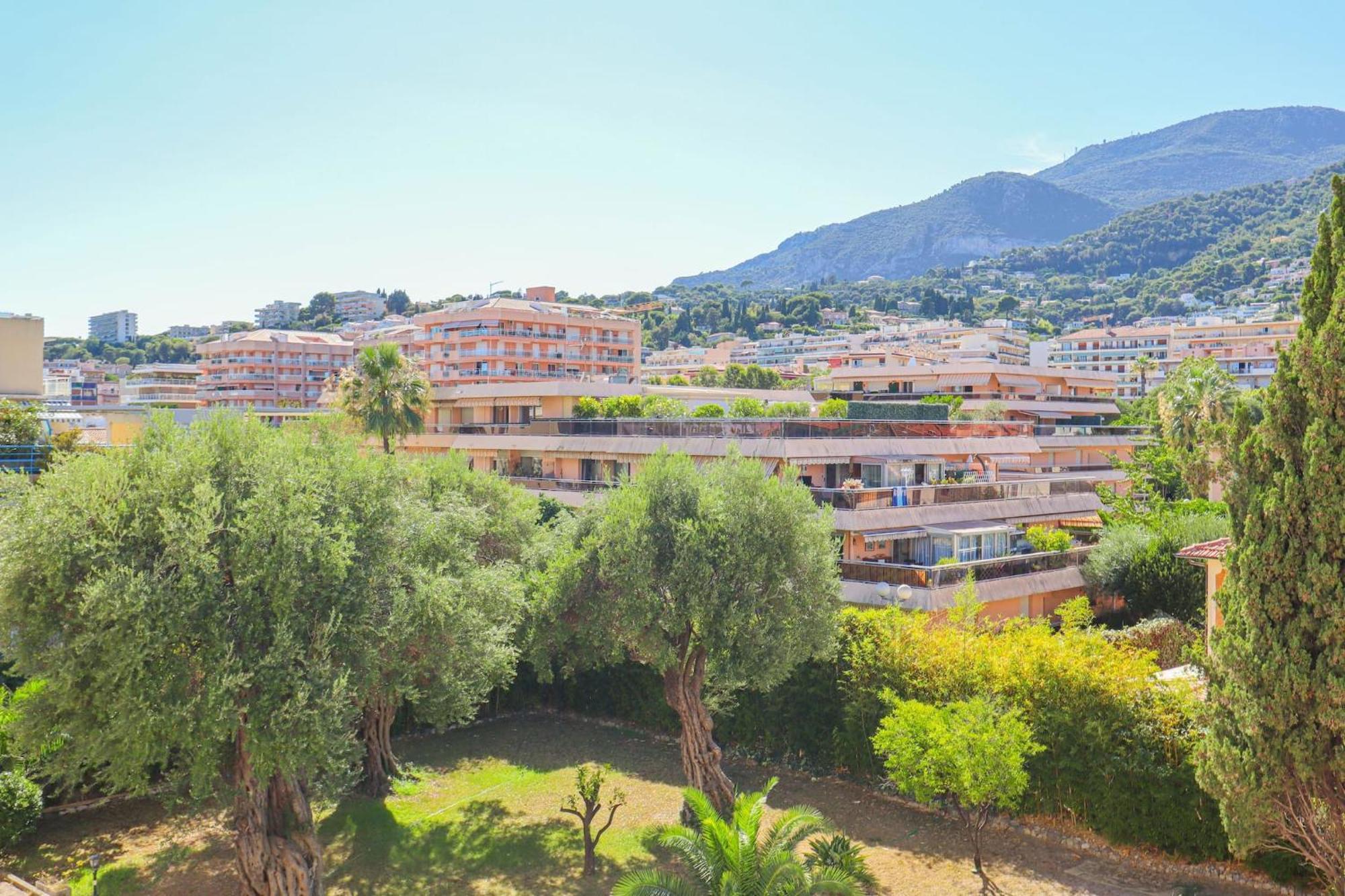 Appartamento « Les Ligures » Calme, Proche Mer Roccabruna Esterno foto