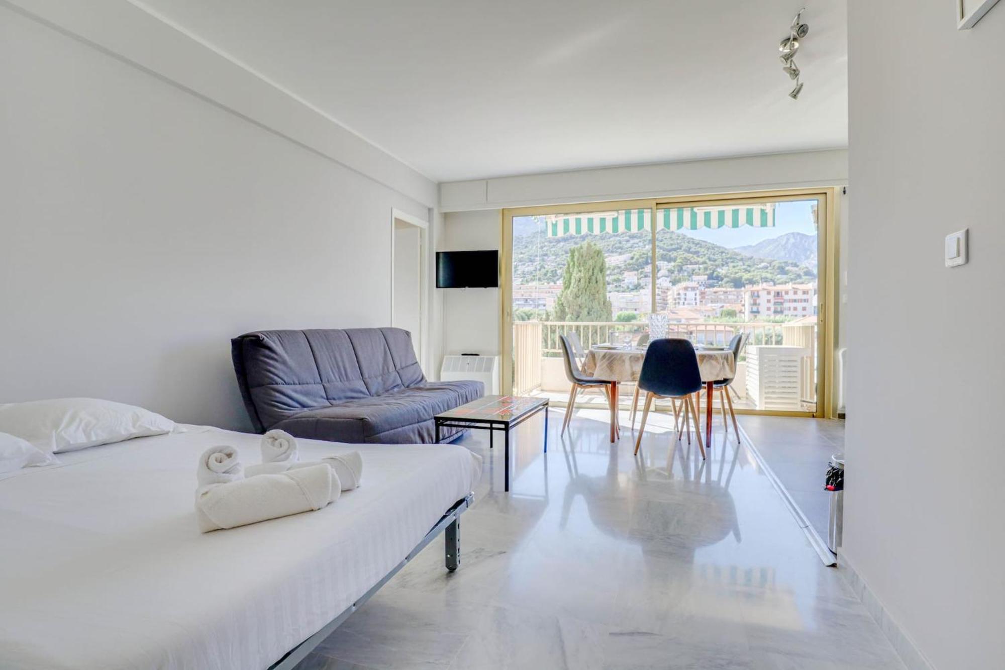 Appartamento « Les Ligures » Calme, Proche Mer Roccabruna Esterno foto