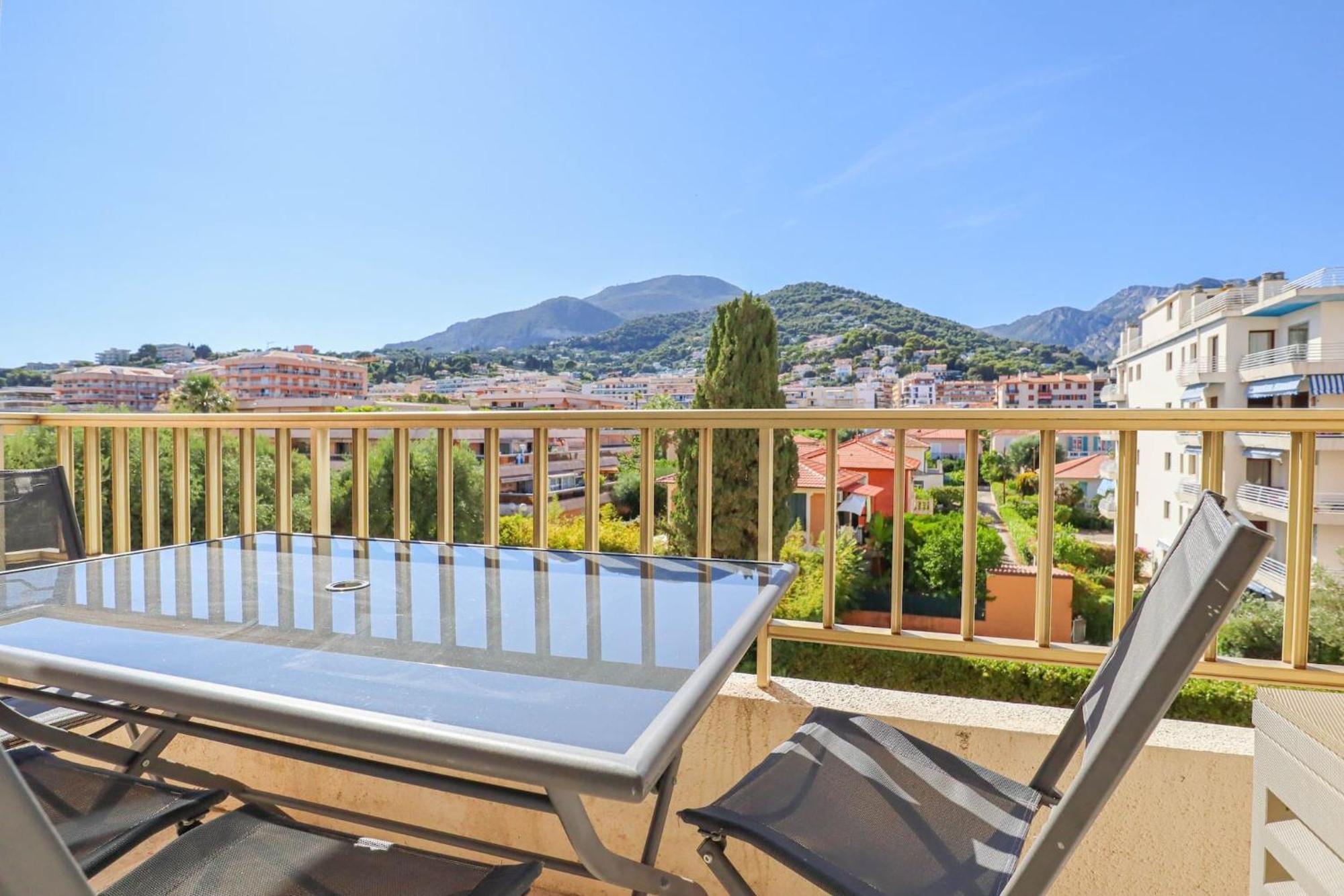 Appartamento « Les Ligures » Calme, Proche Mer Roccabruna Esterno foto